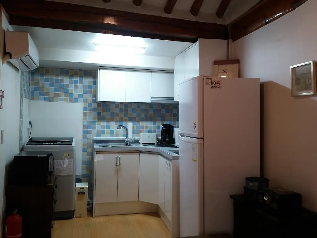 Seoul Lucky Guesthouse Hanok